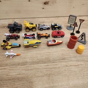 Vtg Micro Machines Road Champs Indy 500 Boat Air Taxi Signs Galoob Lot Of 18 Pcs